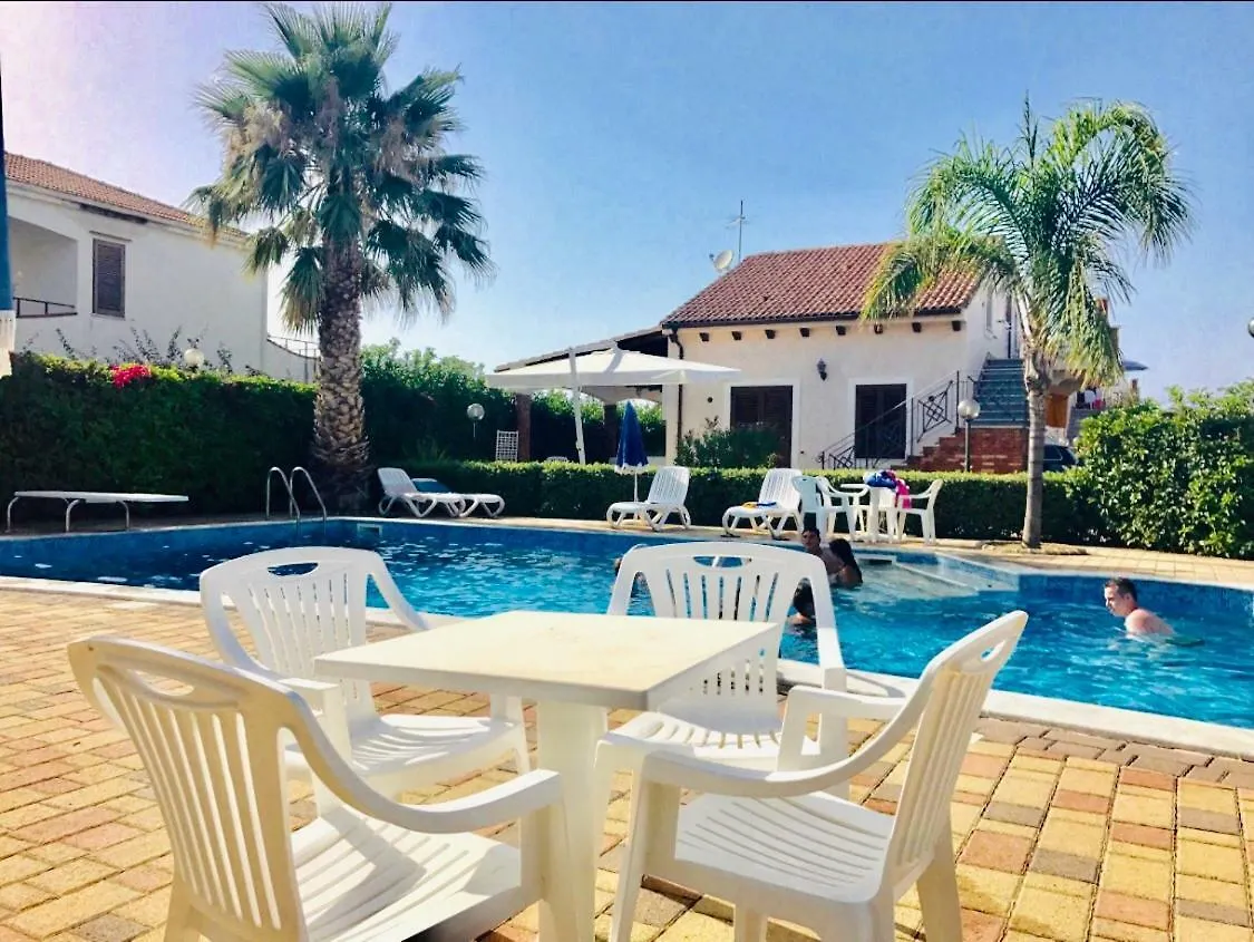 Villa Camelie Campofelice Di Roccella Italie