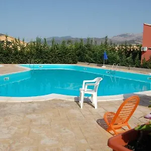 Villa Siragusa, Campofelice Di Roccella
