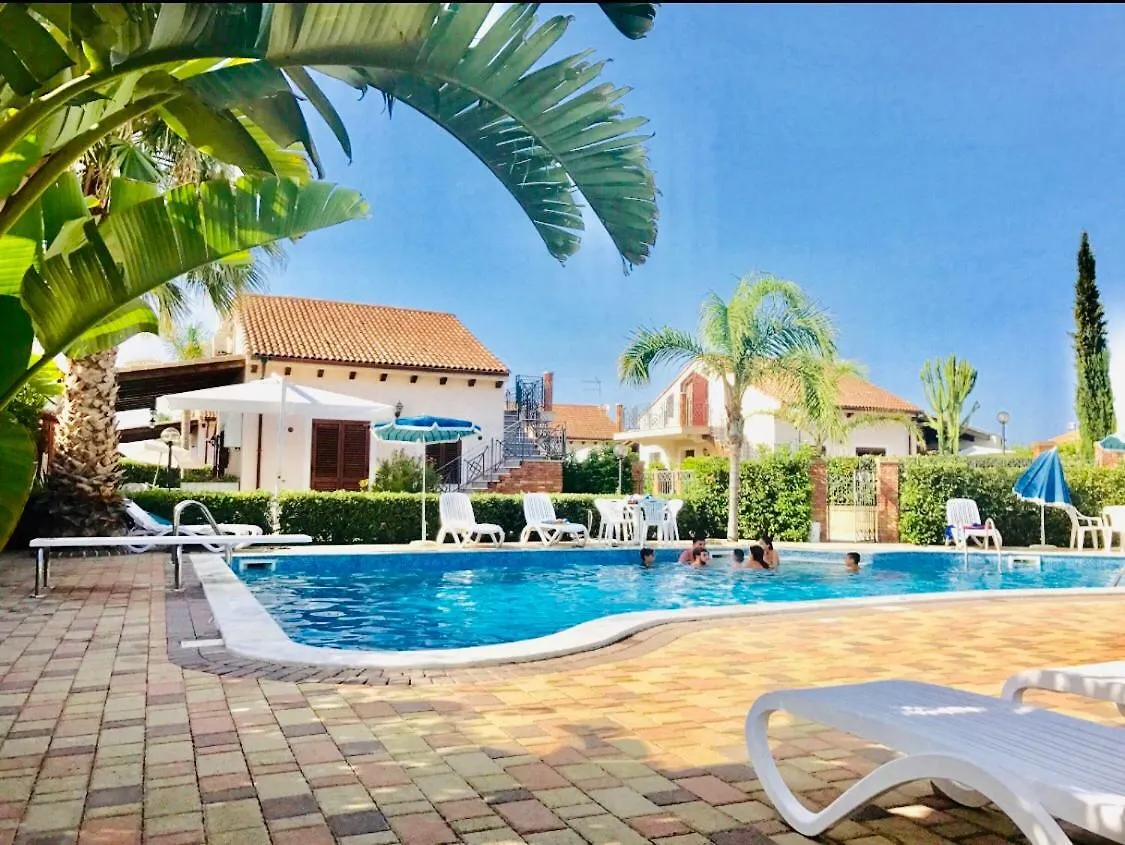Villa Camelie Campofelice Di Roccella 0*,  İtalya