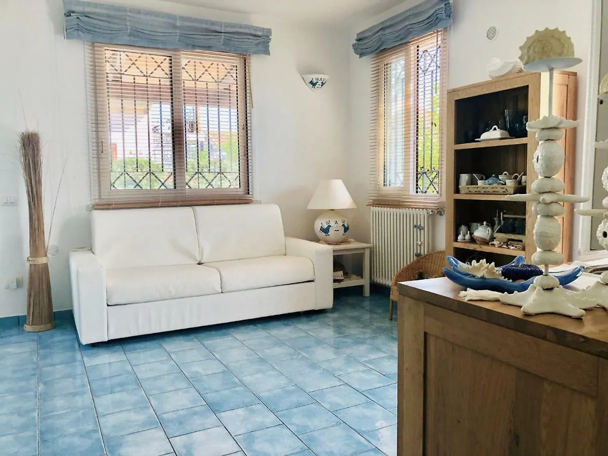 Villa Camelie Campofelice Di Roccella 0*,  İtalya